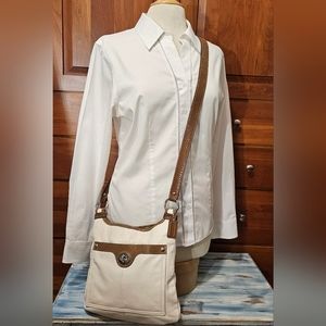 Coach, Leather, Penelope, Crossbody bag. Cream leather, textured leather finish.